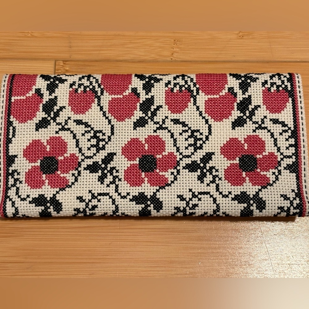 Needlepoint Wallet Floral Handmade Cross Stitch Boho Cottagecore - Picture 3 of 7